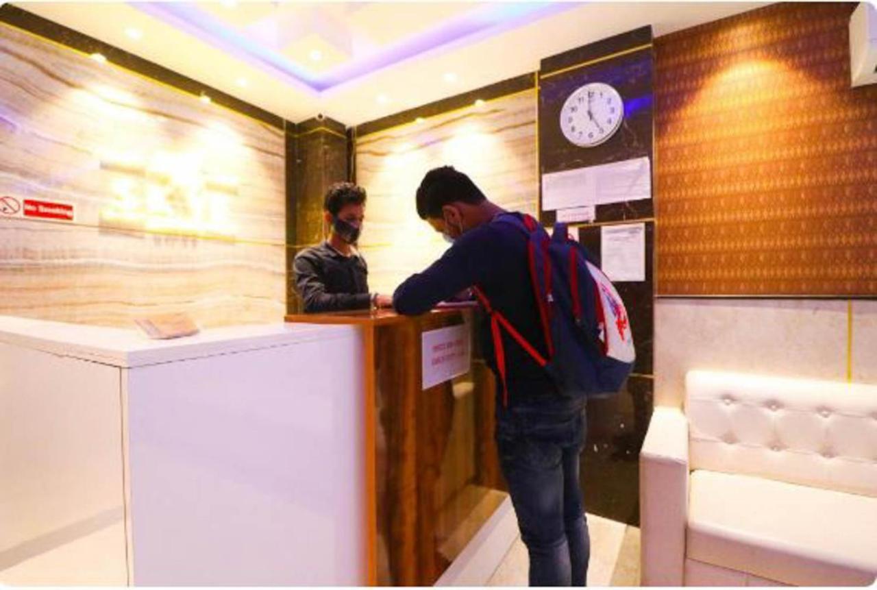 Hotel Royal Sky Luxury Near Delhi Airport นิวเดลี ภายนอก รูปภาพ